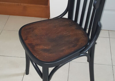 Restauration d’une chaise bistrot
